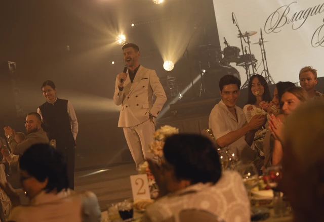 Ведущий Антон Петухов - слайд 12