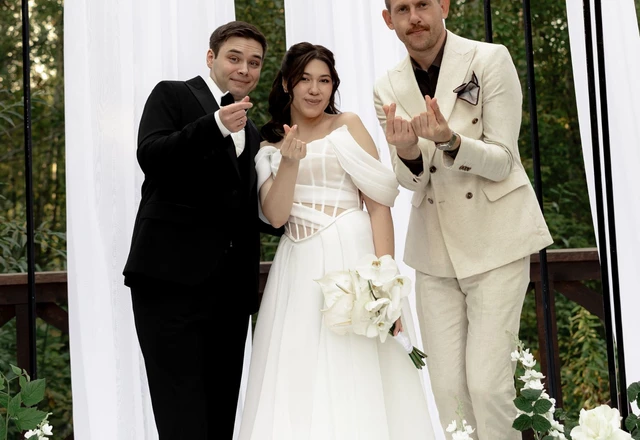 Ведущий Антон Петухов - фото 5