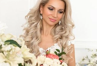 Топ-Визажист и Стилист −             Рината Ахметшина - слайд 10