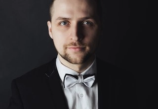 Ведущий Иван Белов - слайд 1