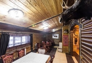 Ресторанный комплекс Охотники на привале Малый зал 1 - фото 1