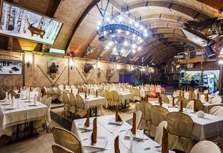 Ресторанный комплекс Охотники на привале Большой зал - фото 14