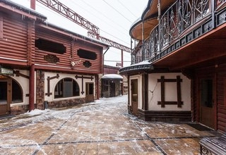 Ресторанный комплекс Охотники на привале Территория комплекса - фото 1