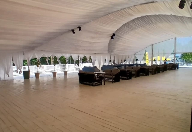 Яхт-клуб Адмирал Шатер «Марина» с видовой верандой - фото 4