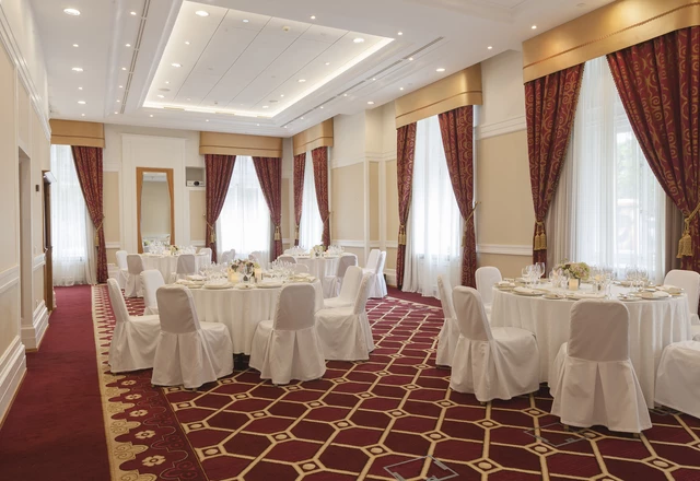 Grand Hotel Europe / Гранд Отель Европа «Пушкин», «Чайковский», «Достоевский», «Горький» - фото 4