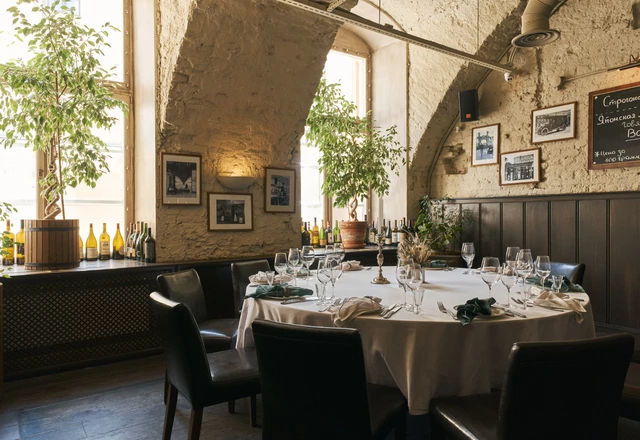 Строганов Стейк Хаус / Stroganoff Steak House  Армейский зал - фото 1
