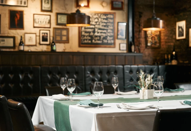 Строганов Стейк Хаус / Stroganoff Steak House  Винный погреб - фото 8