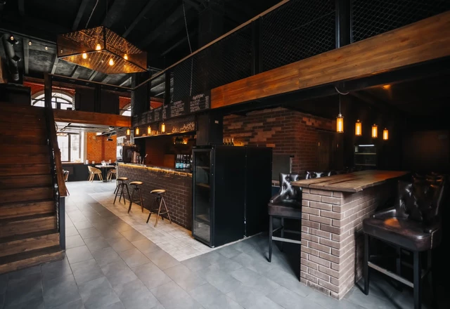 Дизайнерский Geo loft на Трехгорке / Гео Лофт Бар «География» - фото 1