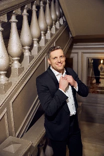 Ведущий Павел Багрянцев - фото 12