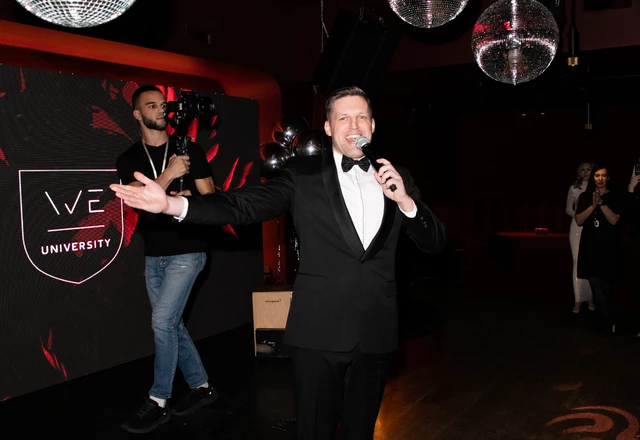 Ведущий Павел Багрянцев - фото 5