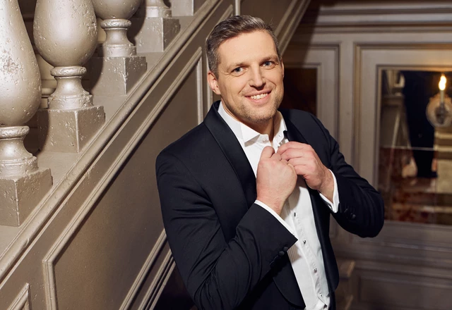 Ведущий Павел Багрянцев - слайд 11