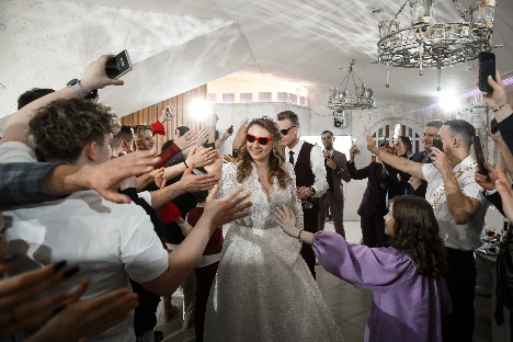 Ведущий Евгений Моисеев - фото 14