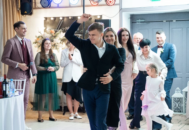 Ведущий Евгений Моисеев - слайд 20