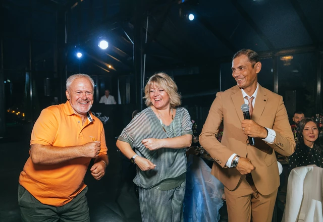 Ведущий Евгений Моисеев - слайд 11