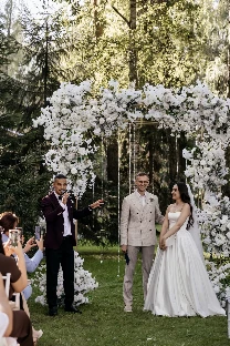 Ведущий Роберт Шэйх - фото 2