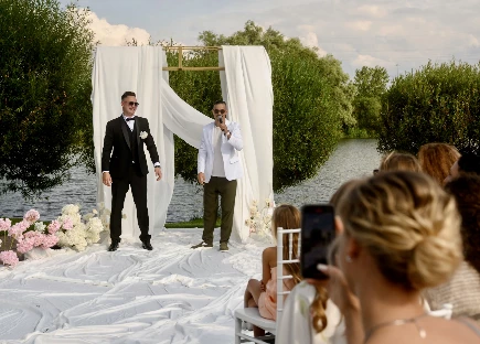 Ведущий Роберт Шэйх - фото 14