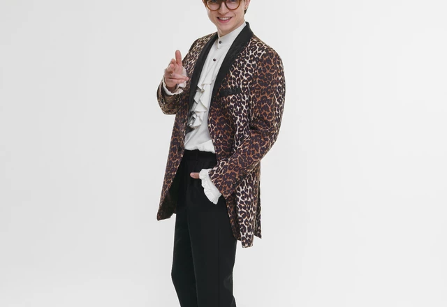 Ведущий Артур Кинг - слайд 8