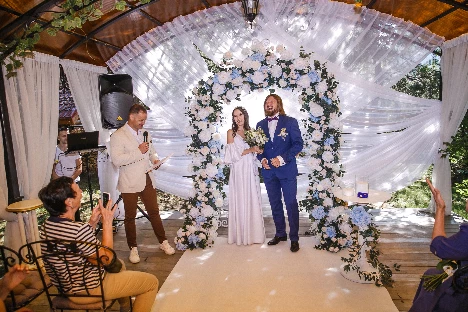 Ведущий Сергей Киселев - фото 12