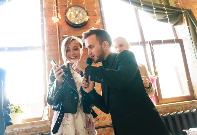 Ведущий Александр Козлов - фото 6