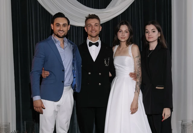 Ведущий Рейн Альбрехт  | Фёдор и Дарья