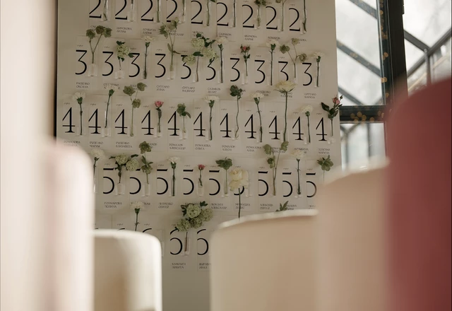 Студия декора Мёд, цветы и кольца - слайд 20