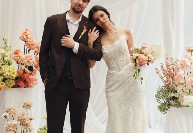 Студия декора Мёд, цветы и кольца - слайд 10