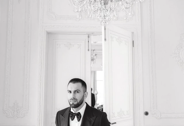 Ведущий Артак Казарян - слайд 1