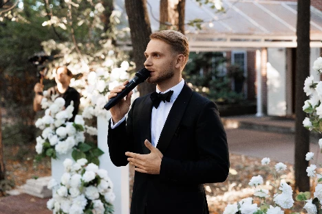 Ведущий Роман Юрчиков - фото 13