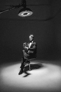 Ведущий Роман Юрчиков - фото 15