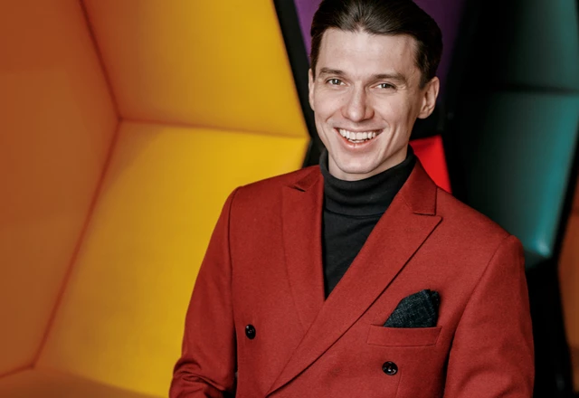 Ведущий Евгений Дядюк - слайд 19