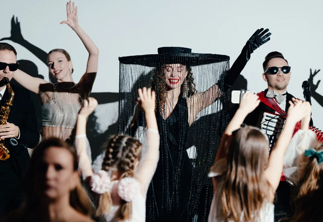 ELLY & ANDREW - слайд 2