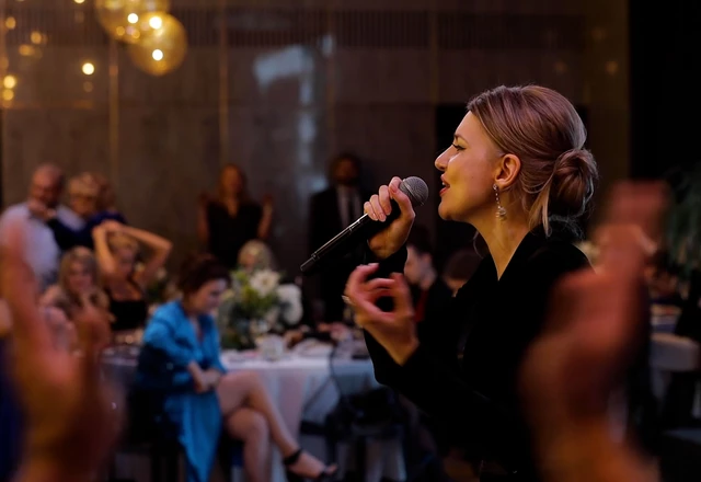 Певица Аделина Райс - фото 7