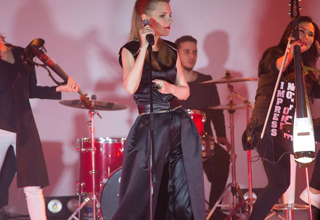 Певица Аделина Райс - слайд 18