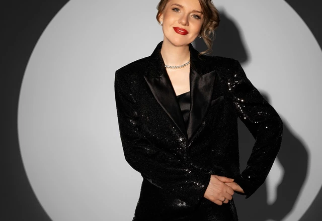 Певица Аделина Райс - слайд 8