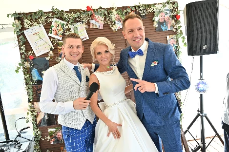 Ведущий Евгений Катугин - фото 2