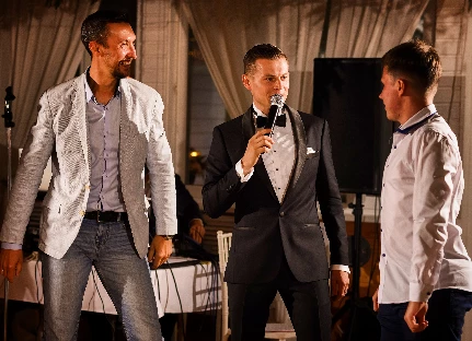 Ведущий Евгений Катугин - фото 14