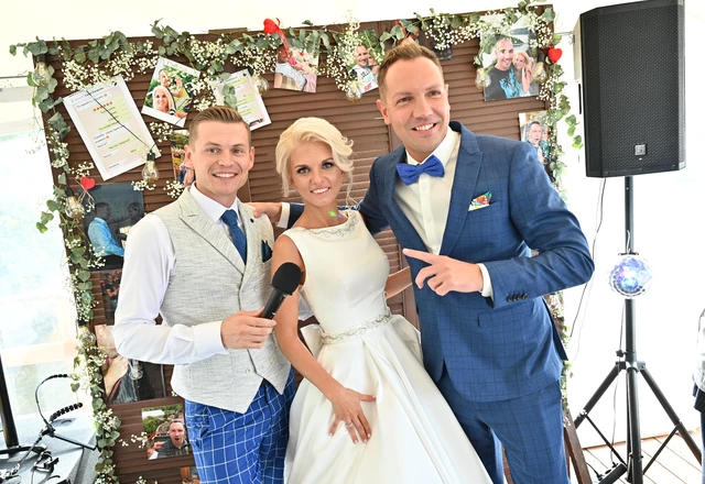 Ведущий Евгений Катугин - слайд 1