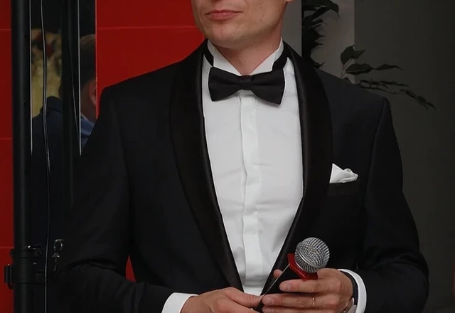 Ведущий Евгений Катугин - слайд 20