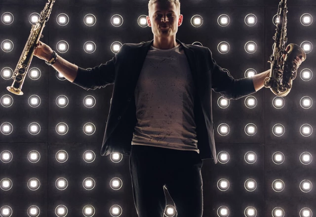 Ведущий Евгений Катугин - слайд 2