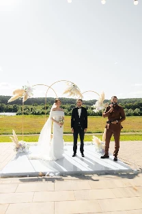 Ведущий Артак Казарян - фото 2