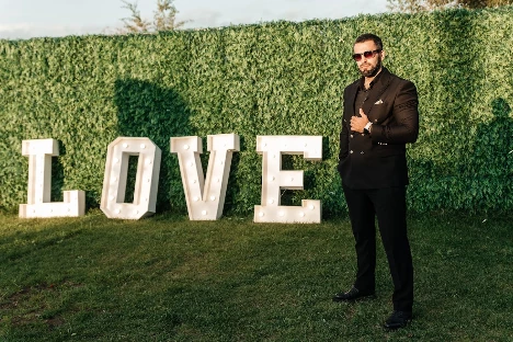 Ведущий Артак Казарян - фото 14