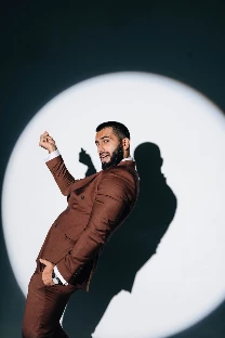 Ведущий Артак Казарян - фото 13