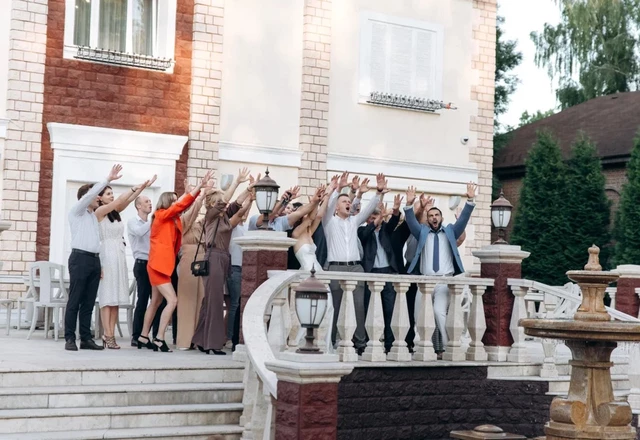 Ведущий Артак Казарян - слайд 15