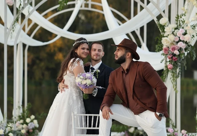 Ведущий Артак Казарян - фото 2