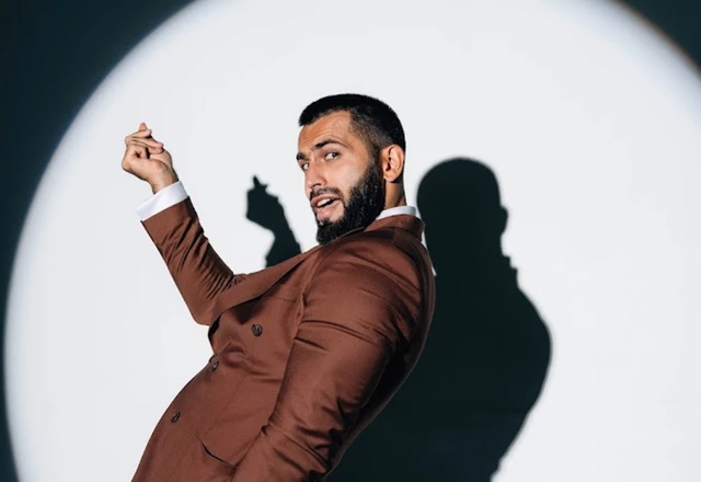 Ведущий Артак Казарян - слайд 12