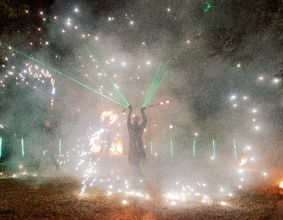 Световое и огненное  шоу 'Extravaganza' - фото 17