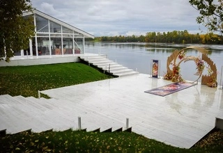 ZaБерег - видовая площадка на берегу Невы Территория и места для выездной регистрации - фото 3