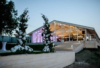 ZaБерег - видовая площадка на берегу Невы Территория и места для выездной регистрации - фото 6