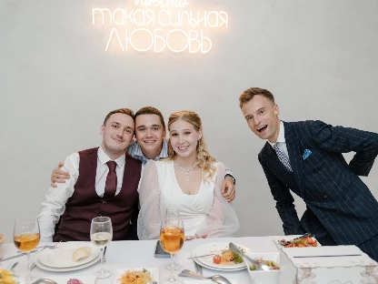 Ведущий Сергей Глибин - фото 4