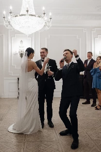 Ведущий Сергей Глибин - фото 12